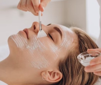 Peeling du visage à Bruxelles - Traitement contre l'acné